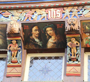 Historische Bilder und Verzierungen