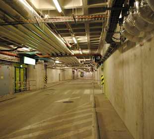 Pod dworcem znajduje się parking