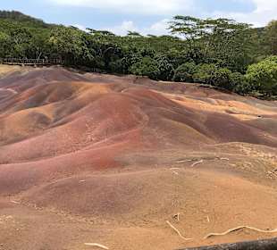	Siebenfarbige Erde / Terres des Sept Couleurs / Seven Colou