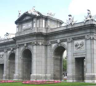 Puerta de Alcalá...