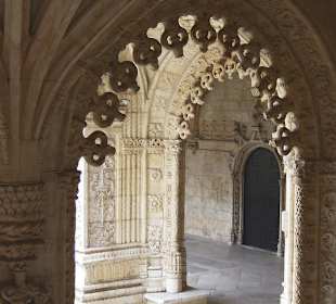 Kreuzgang im manuelinischen Stil