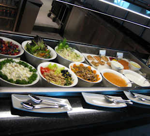 Emirates First Class Lounge, Terminal 3, Buffet