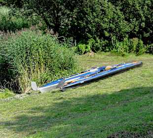 Faltboote am Ufer der Wümme