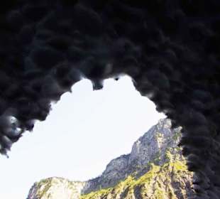 Von Innen nach Außen Eiskapelle