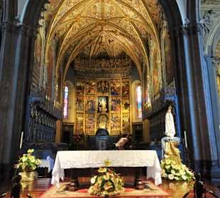 Der Chor- und Altarbereich der Kathedrale Sé