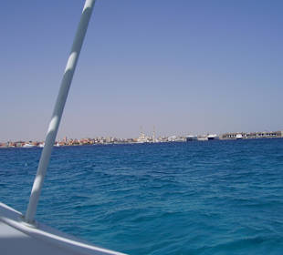 Fahrt mit dem Glasbodenboot