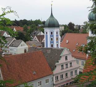 Blick vom Schloss auf das alte Rathaus