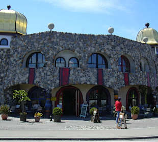  Hundertwasser Markthalle in Ostschweiz