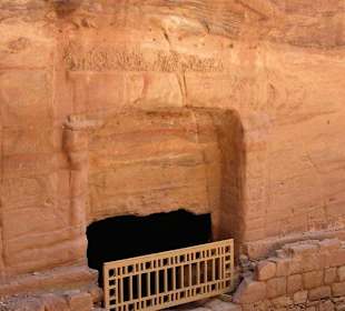 Spacer po Mieście Wykutym w Skale - Petra