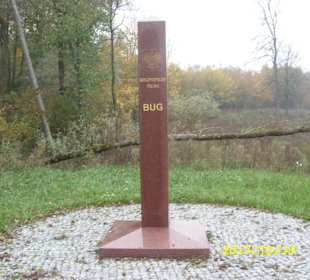Stele aus rotem Marmor BUG