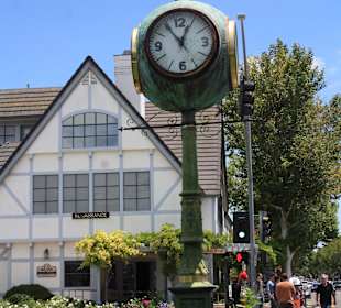 Big clock at Solvang