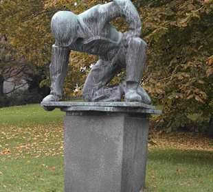 Werftarbeiter Denkmal beim Schloss