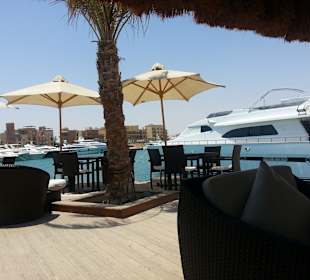 Abu Tig Marina Moods