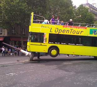 Open tour bus