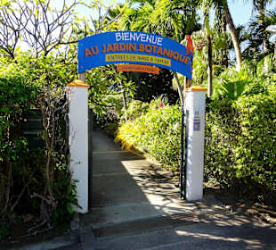 Eingang zum Botanischen Garten Deshaies