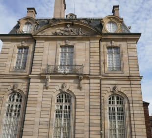 Ein Bauflügel Des Palais