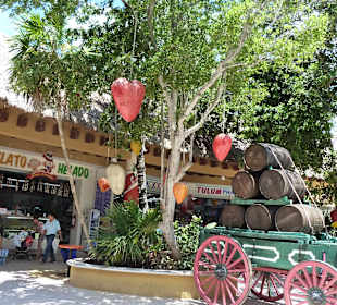 Shopping Village in Costa Maya