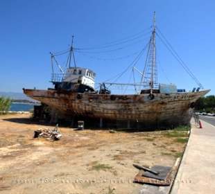 Ausrangiertes Schiff