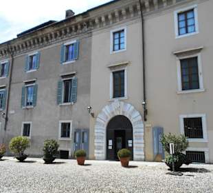 Touristen-Information im Palazzo Martinengo