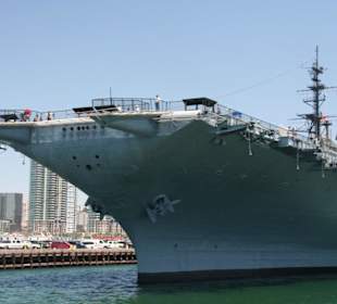 Flugzeugträger USS Midway