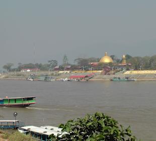 Blick über den Mekong nach Laos