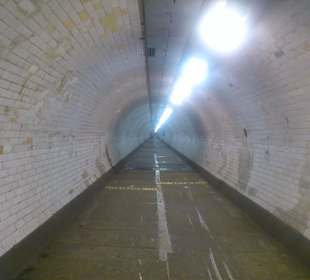 Der Tunnel 