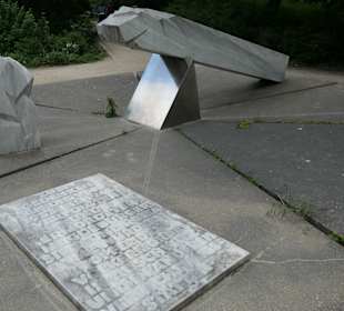 Denkmal für deportierte, ermordete Sinti und Roma