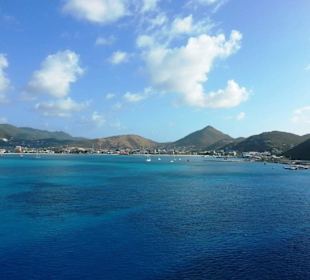 Bei der Einfahrt in den Hafen