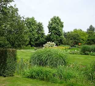 Rundgang durch den Park der Gärten