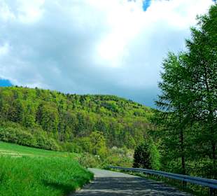 Entlang der romantischen Burgenstraße Fränkischen Schweiz