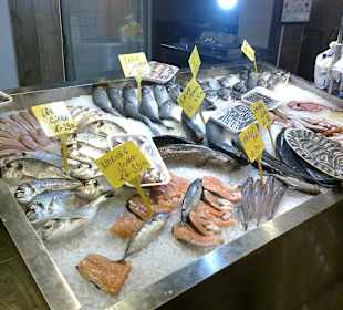 Fisch-Restaurant, alles zum Aussuchen