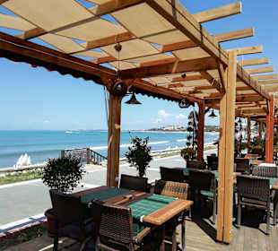 Strand Side