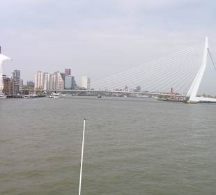 ... eine Hafenrundfahrt, die ist lustig.