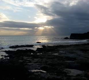 Sonnenuntergang in Tanah Lot