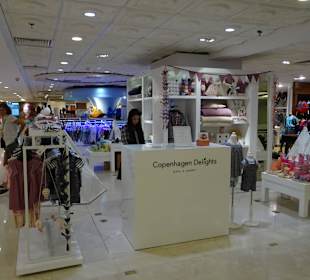 Im Shoppimgcenter unterwegs