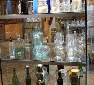 Rundgang durch die Schatzkammer der Glasproduktion