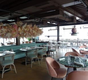 Jil Rooftop Drink&Dine