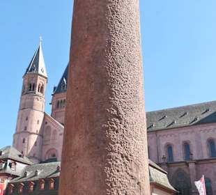 Am Marktplatz von Mainz