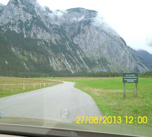 Auf dem Weg zum Almdorf Eng