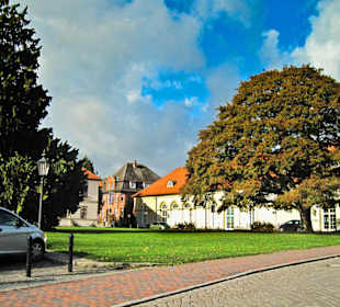 Парк Замка Ойтин. Золотая осень.