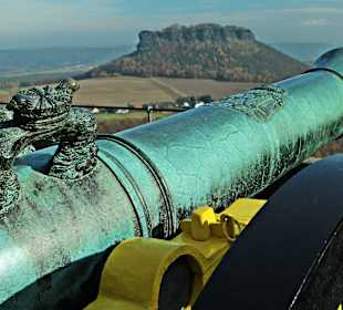Blick auf Lilienstein von Festung Königsstein 
