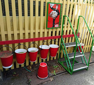 Feuerlöscher , sogar Wasser drin