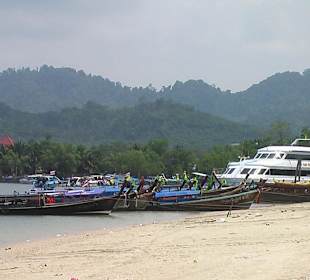 Noparathara Beach - Zur Schiffsanlegestelle