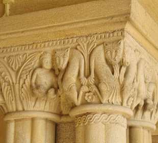 Wunderschöne Kapitelle