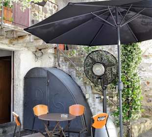 Der Innenhof der Bar Yesterday