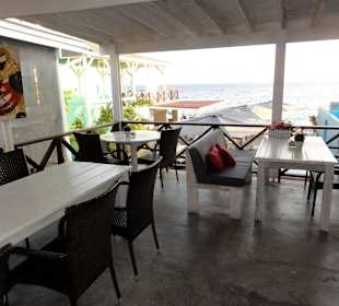 Plätze auf der begehrten Balkon-Terrasse