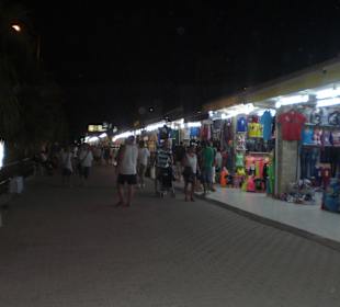 Ein Teil der Einkaufsstraße