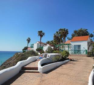 Panoramaweg vorbei an schönen Bungalows