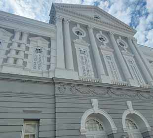 Victoria Theater and Concert Hall