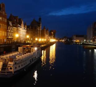 Blick von der Grünen Brücke zum Kai Lange Brücke